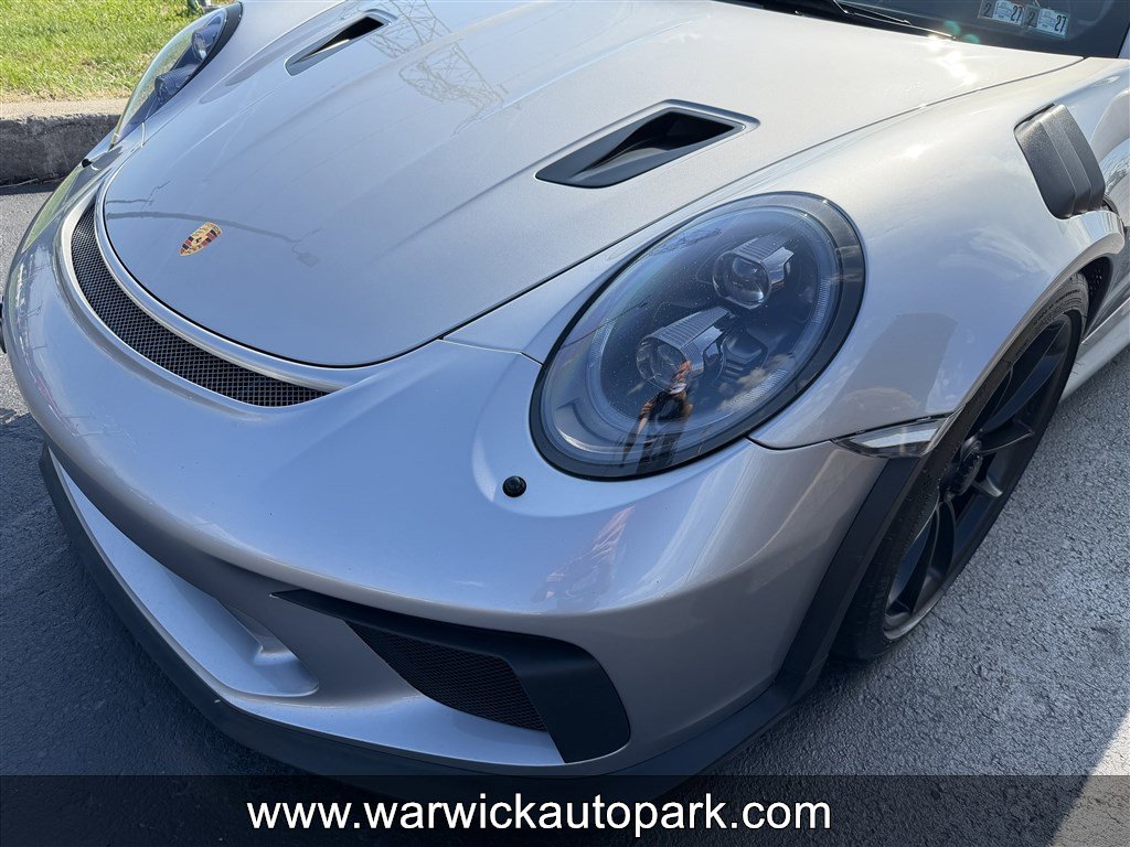 Used 2019 Porsche 911 GT3 RS RWD image 3