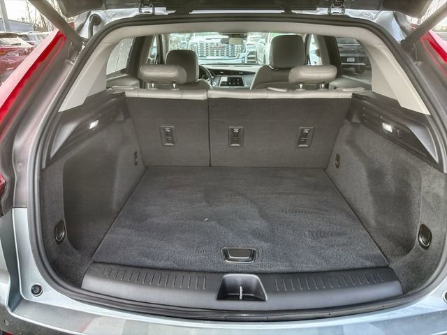 Used 2023 Cadillac XT4 Luxury w/ Cold Weather Package image 25