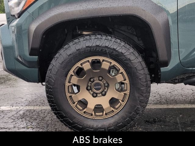 Certified 2025 Toyota 4Runner Trailhunter AWD/4WD image 11