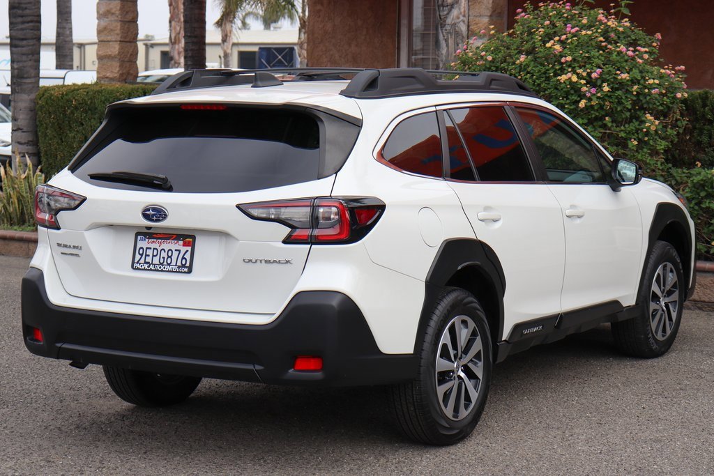 Used 2023 Subaru Outback Premium image 10