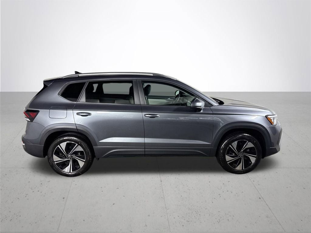 New 2026 Volkswagen Taos SE AWD/4WD image 5