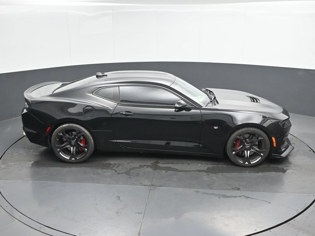 Used 2022 Chevrolet Camaro SS RWD image 35