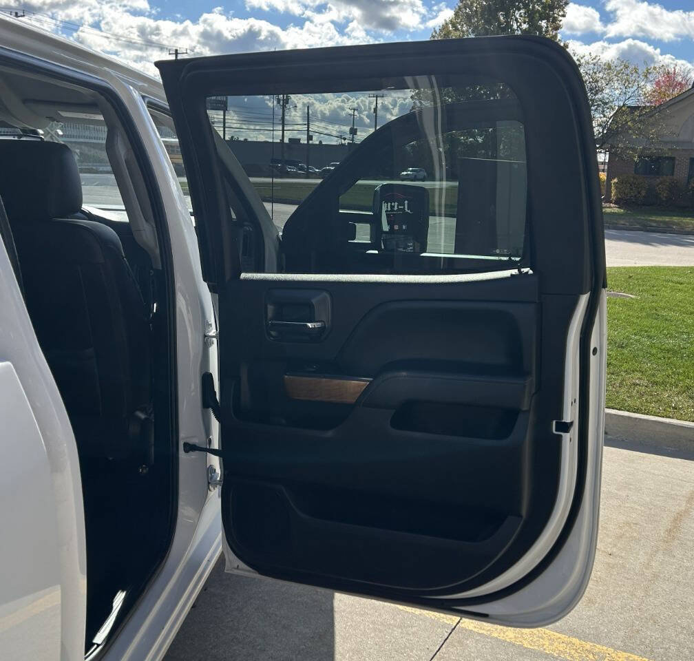 Used 2018 Chevrolet Silverado 2500 LTZ w/ Duramax Plus Package image 33