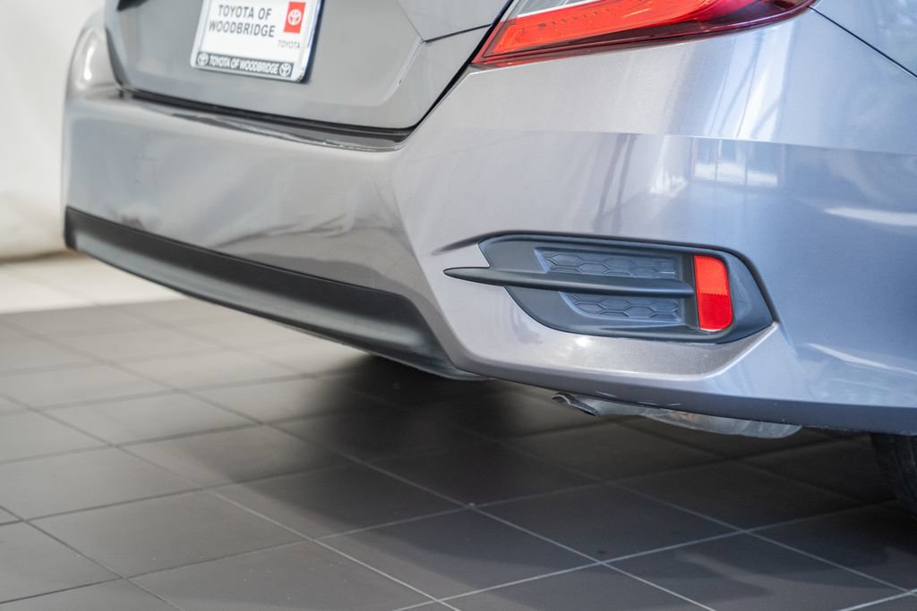 Used 2018 Honda Civic EX image 7