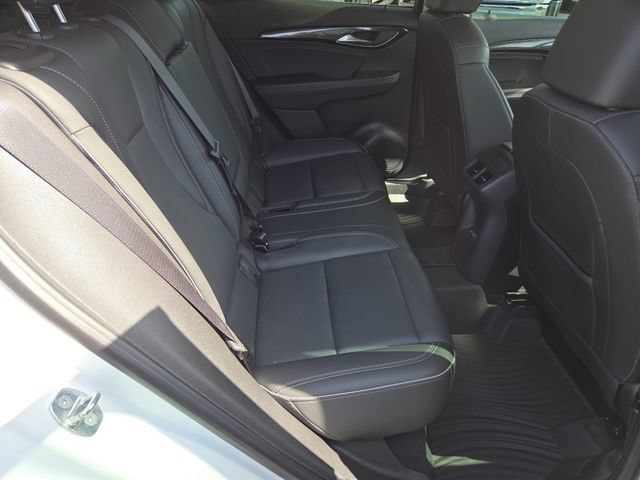 Used 2021 Buick Envision Essence w/ Sport Touring Package FWD image 20