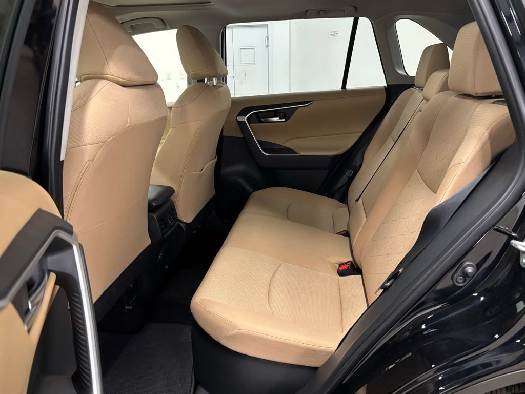 Used 2025 Toyota RAV4 XLE w/ Convenience Package AWD/4WD image 19