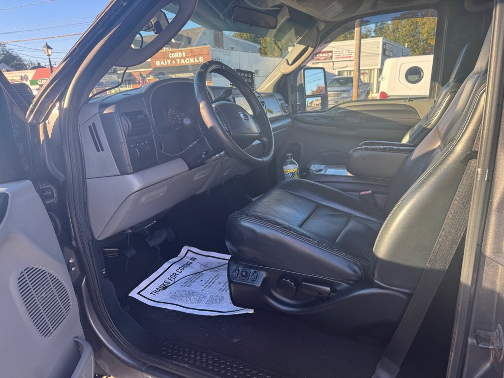 Used 2005 Ford F250 XL image 13