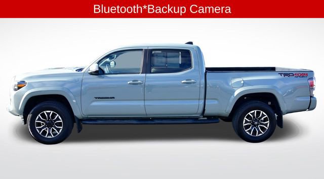 Used 2022 Toyota Tacoma TRD Sport image 2