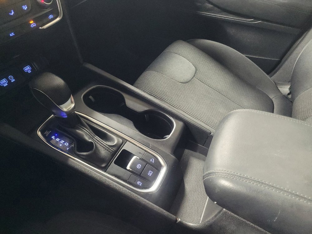 Used 2019 Hyundai Santa Fe SE AWD/4WD image 26