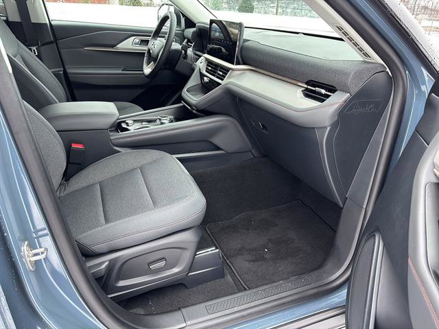 New 2025 Ford Explorer Active image 19