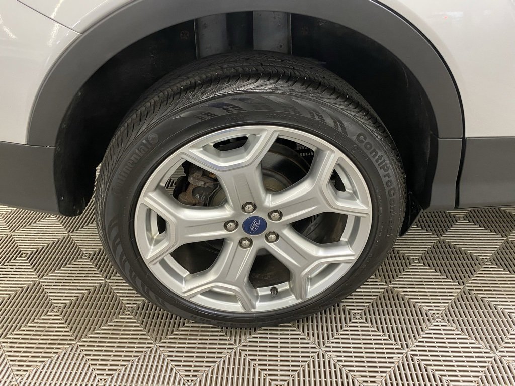 Used 2019 Ford Escape Titanium image 11