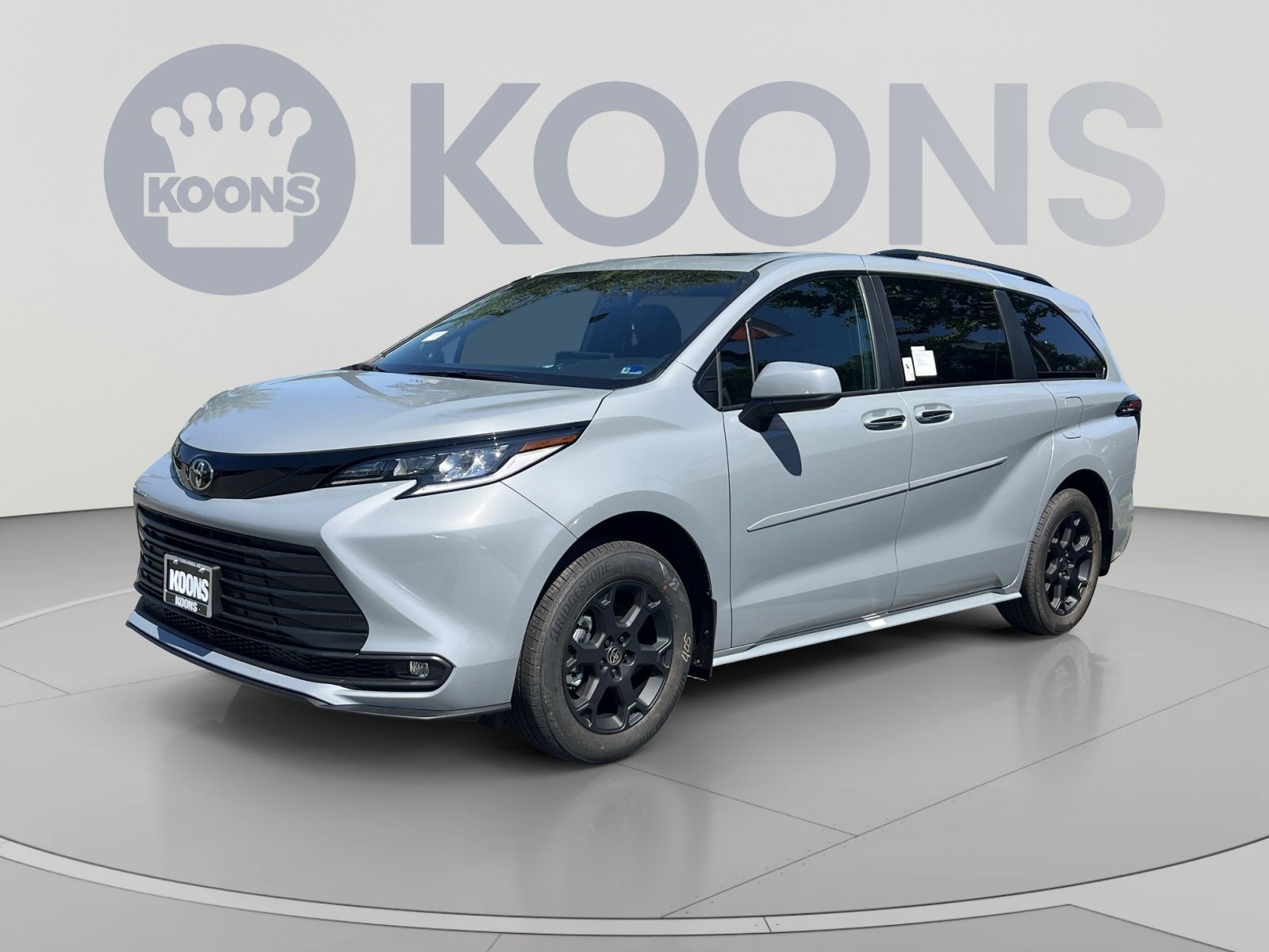 New 2026 Toyota Sienna XLE Woodland Edition
