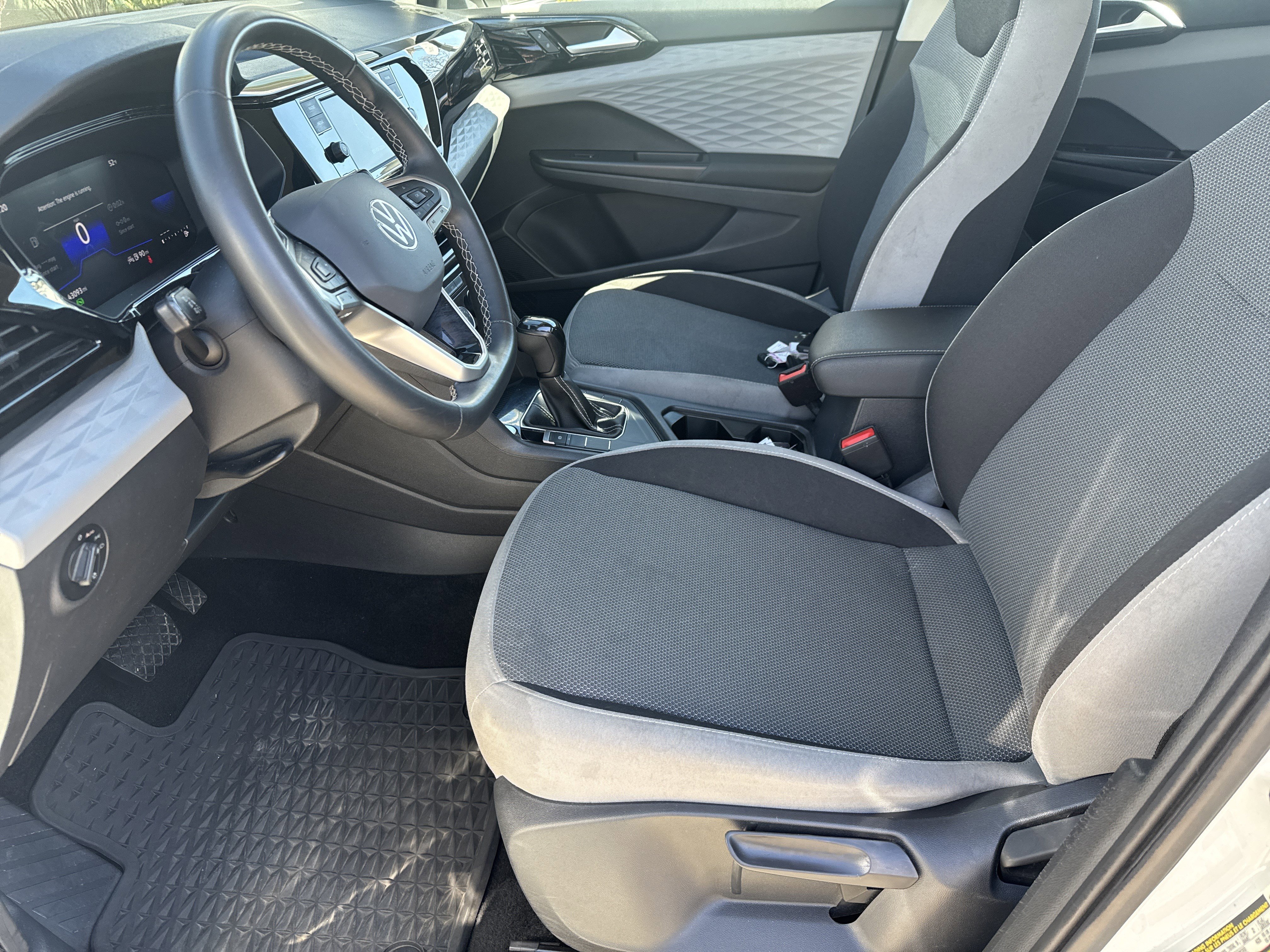 Used 2023 Volkswagen Taos S image 5