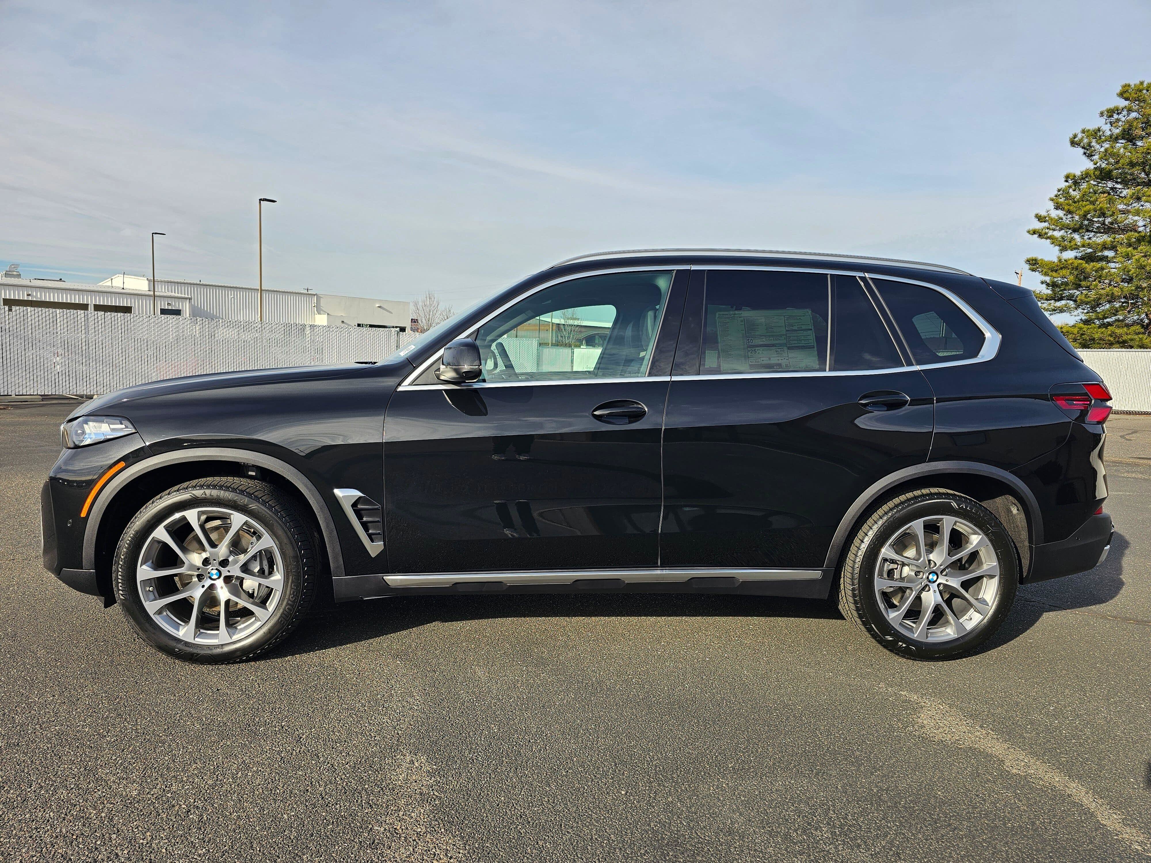 New 2026 BMW X5 xDrive40i w/ Executive Package image 4