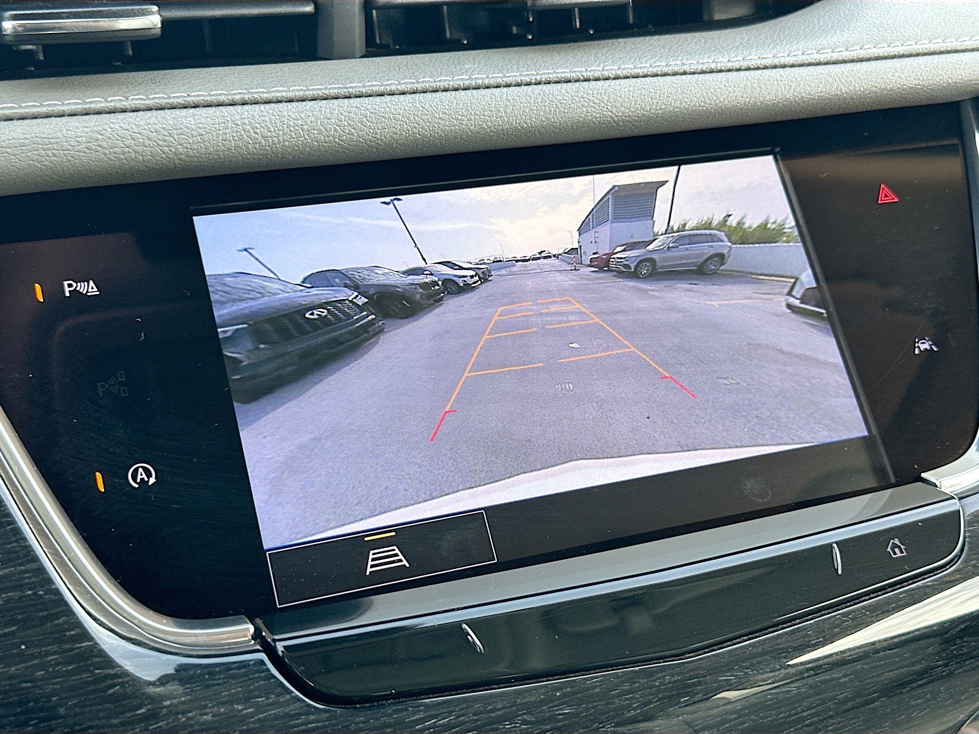 Used 2023 Cadillac XT6 Premium Luxury FWD image 13