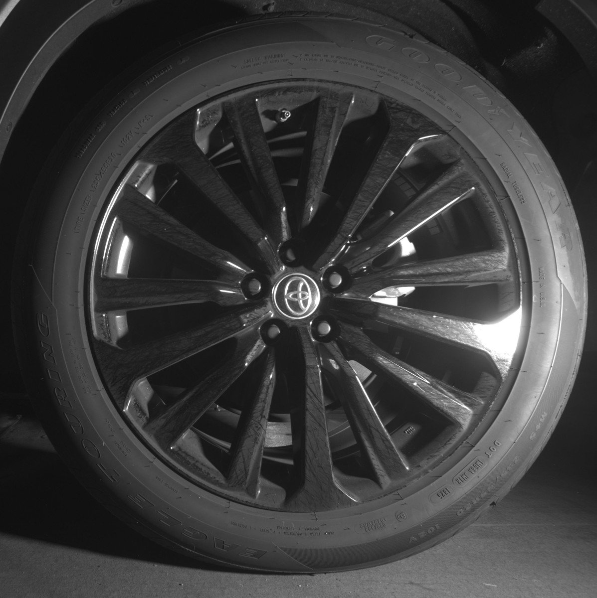 Used 2025 Toyota Highlander XSE image 14