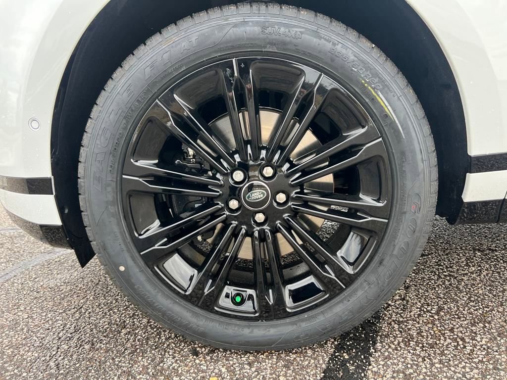 New 2026 Land Rover Range Rover Evoque Dynamic SE image 25