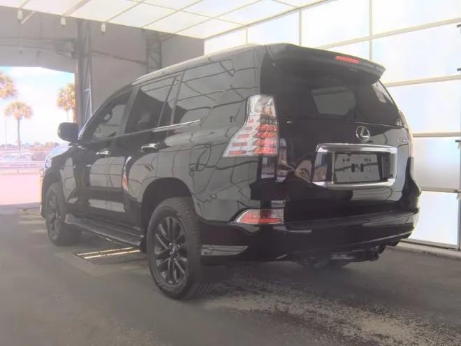 Used 2020 Lexus GX 460 Premium w/ Premium Package AWD/4WD image 2