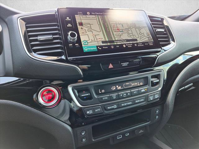 Used 2025 Honda Ridgeline Black Edition image 15