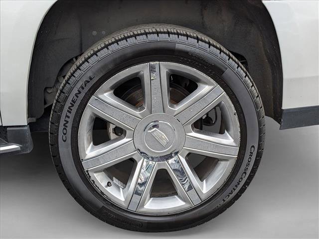 Used 2017 Cadillac Escalade ESV Premium Luxury image 26