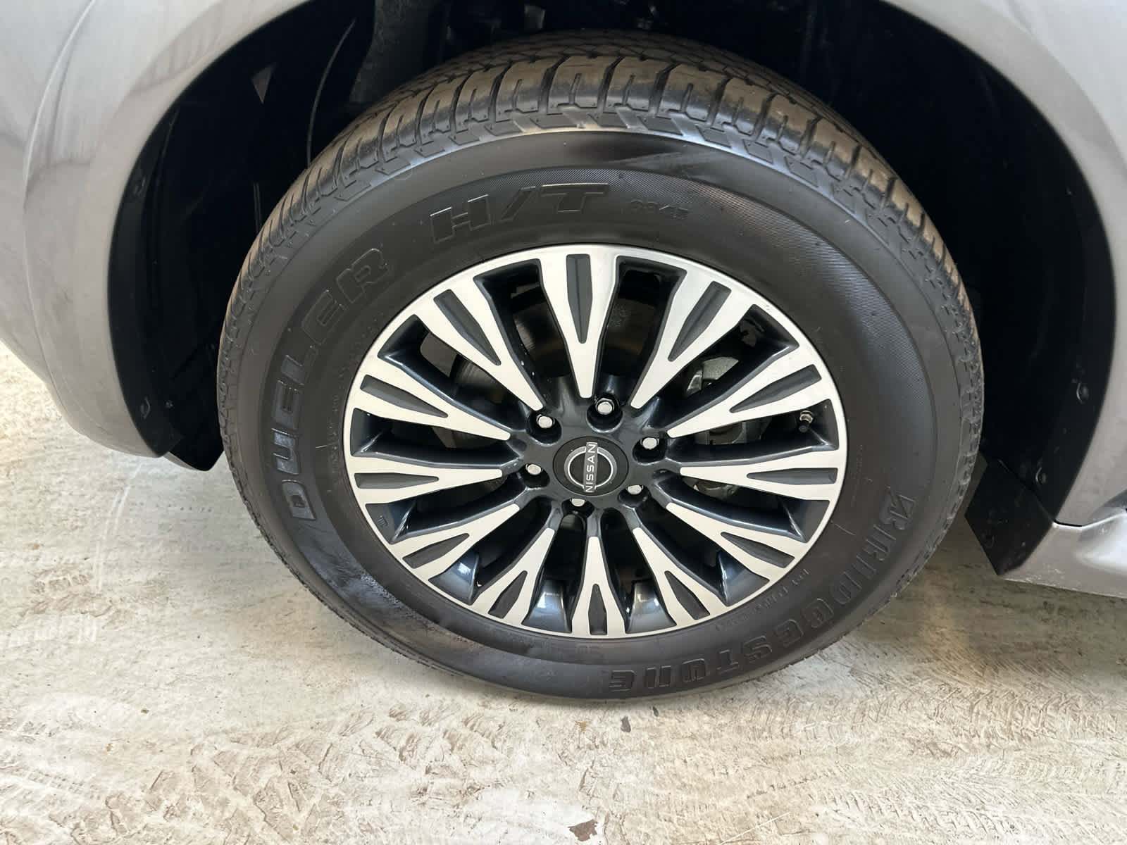 Certified 2024 Nissan Armada SL w/ Midnight Edition Package image 13