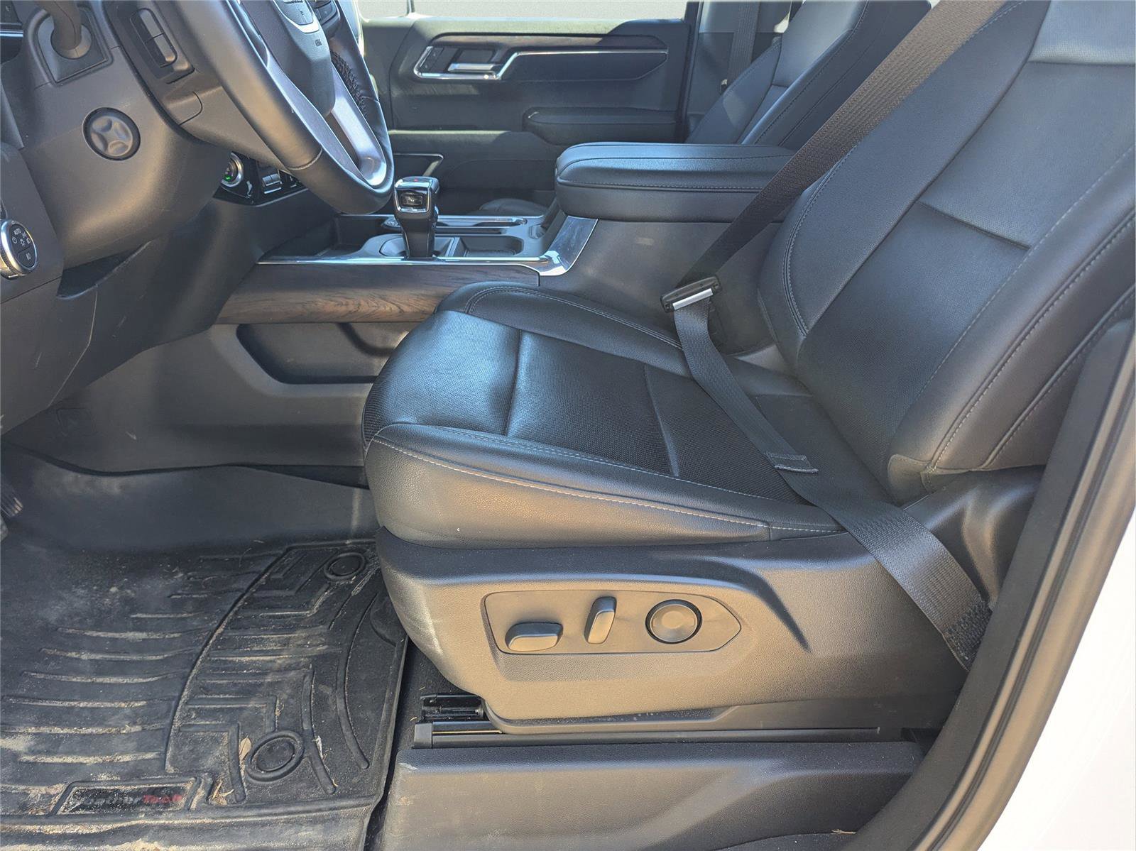 Used 2024 GMC Sierra 1500 SLT w/ SLT Premium Package image 13