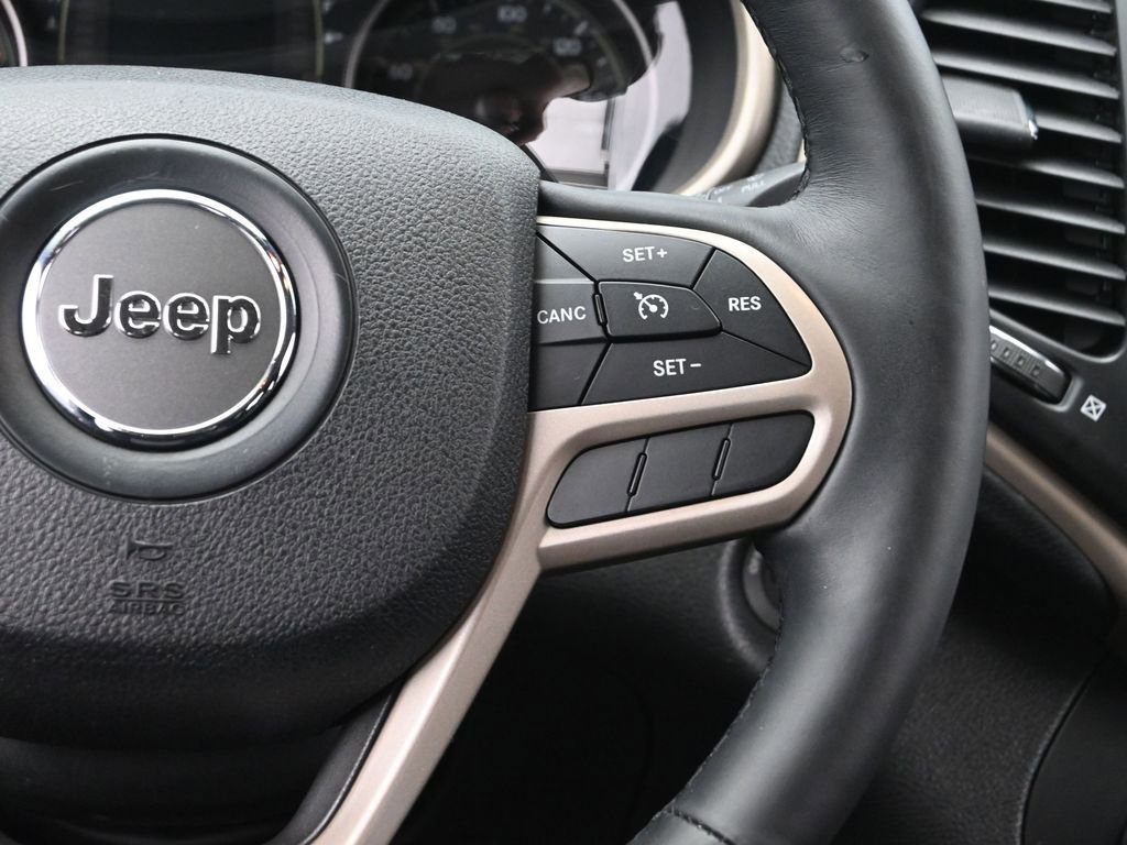 Used 2017 Jeep Cherokee Altitude image 29