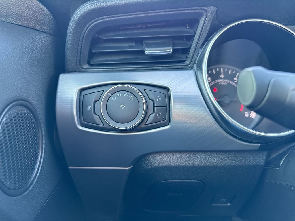 Used 2018 Ford Mustang GT Premium RWD image 18