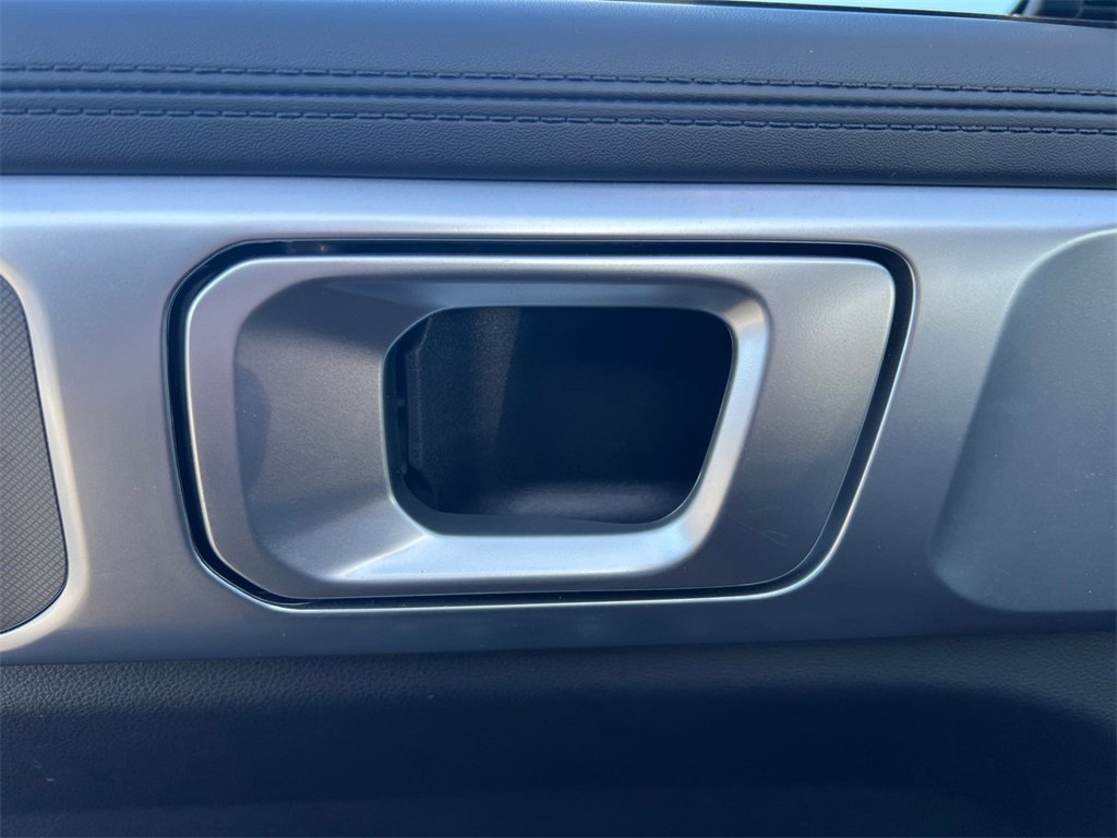 Used 2025 Hyundai Santa Fe XRT w/ Tow & Go Package image 13