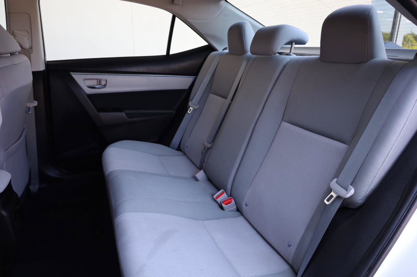 Used 2014 Toyota Corolla LE FWD image 20