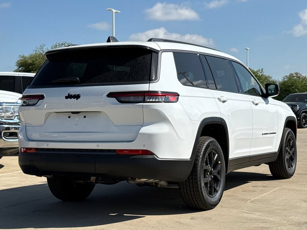 New 2026 Jeep Grand Cherokee L 2WD image 7