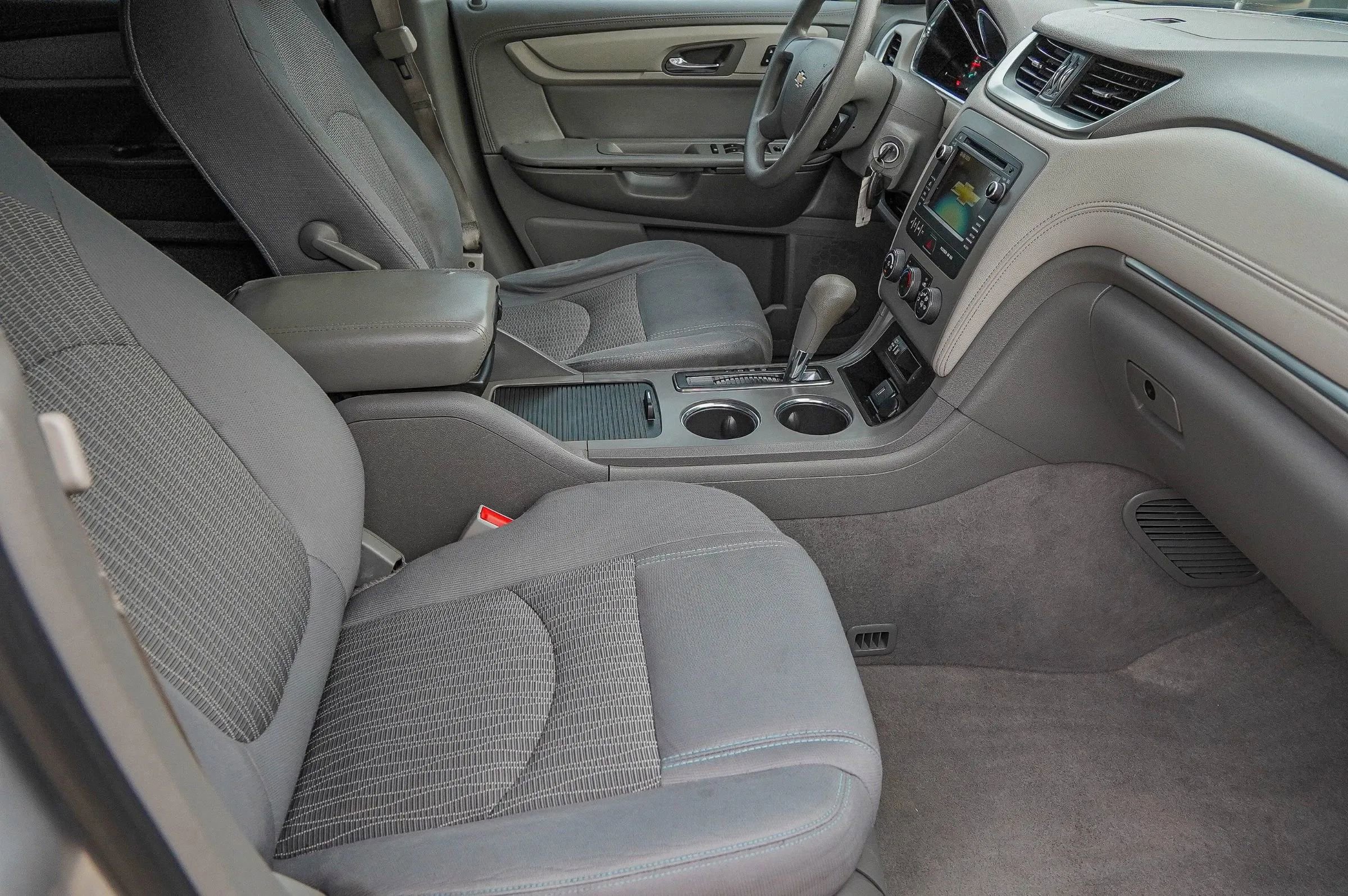 Used 2016 Chevrolet Traverse LS AWD/4WD image 37