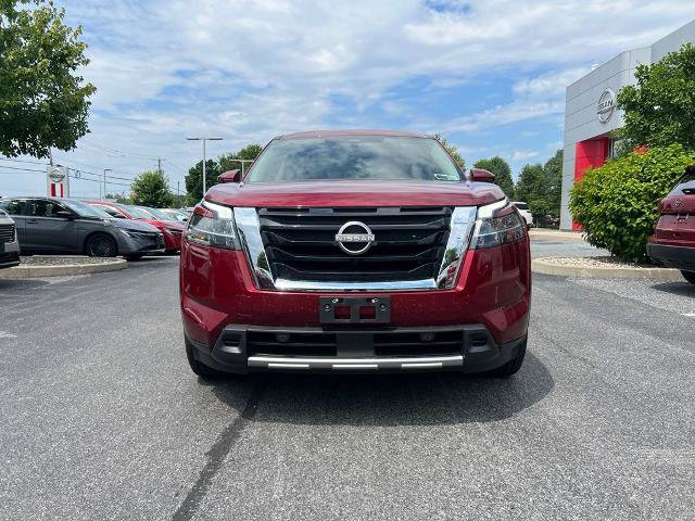 Certified 2023 Nissan Pathfinder Platinum AWD/4WD image 5