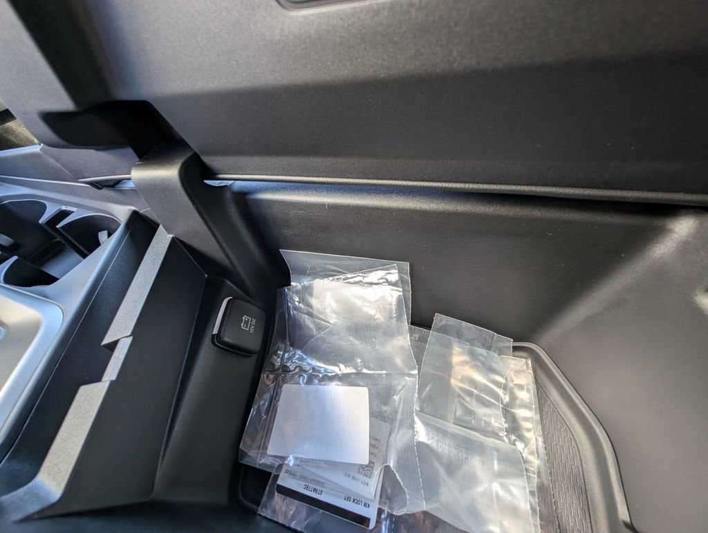 New 2026 Dodge Charger R/T AWD/4WD image 33