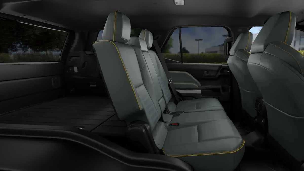 New 2026 Toyota 4Runner Trailhunter AWD/4WD image 2
