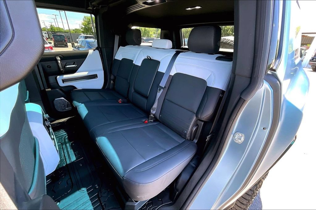 Used 2024 GMC Hummer EV 3X w/ Omega Edition AWD/4WD image 24