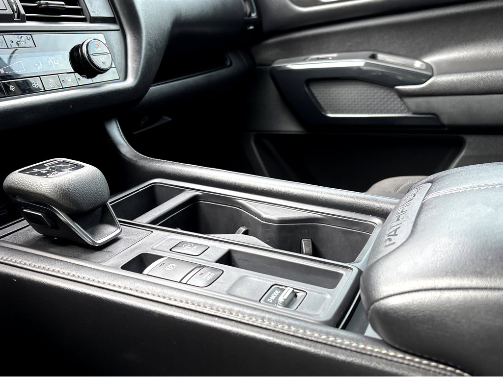 Certified 2024 Nissan Pathfinder S image 7