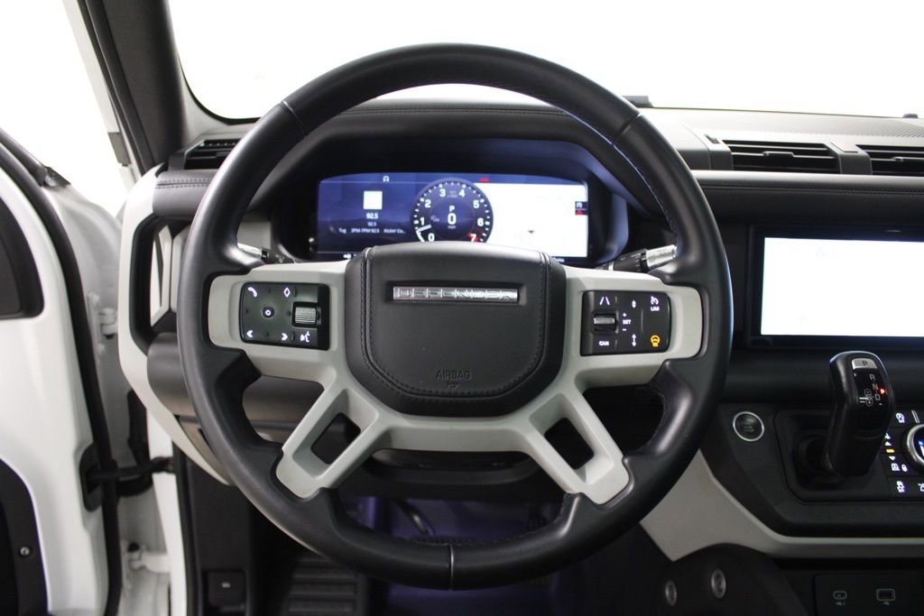 Used 2020 Land Rover Defender 110 HSE AWD/4WD image 24