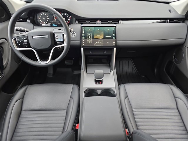 Used 2025 Land Rover Discovery Sport S image 9