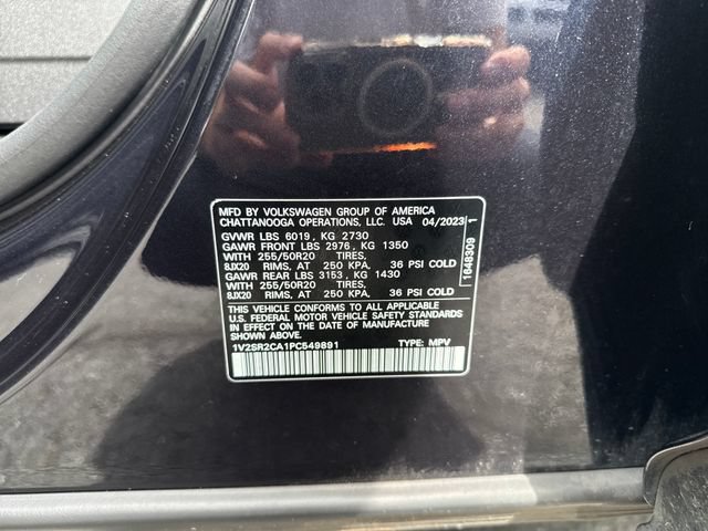 Used 2023 Volkswagen Atlas SEL R-Line AWD/4WD image 26