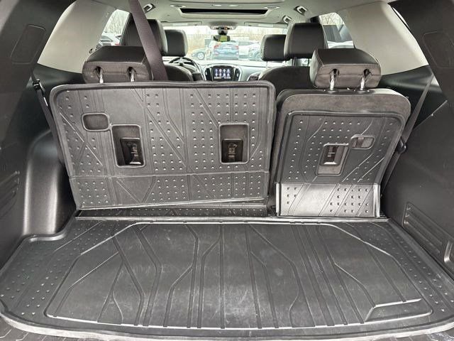 Used 2020 Chevrolet Traverse Premier image 39