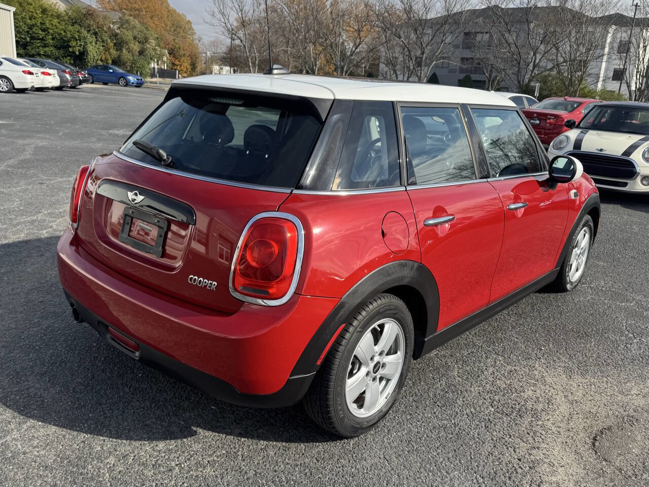 Used 2016 MINI Cooper 4-Door Hardtop image 6