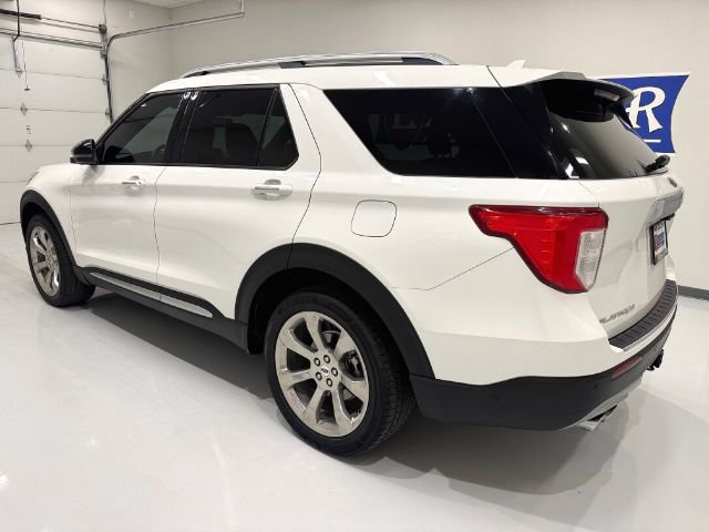 Used 2020 Ford Explorer Platinum w/ Premium Technology Package image 4