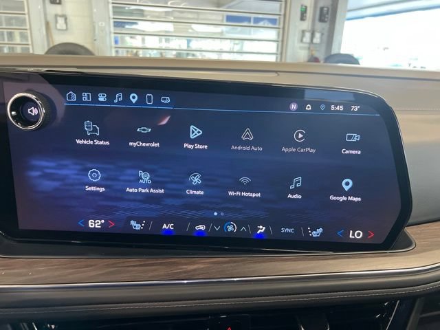 Used 2025 Chevrolet Suburban LT AWD/4WD image 20