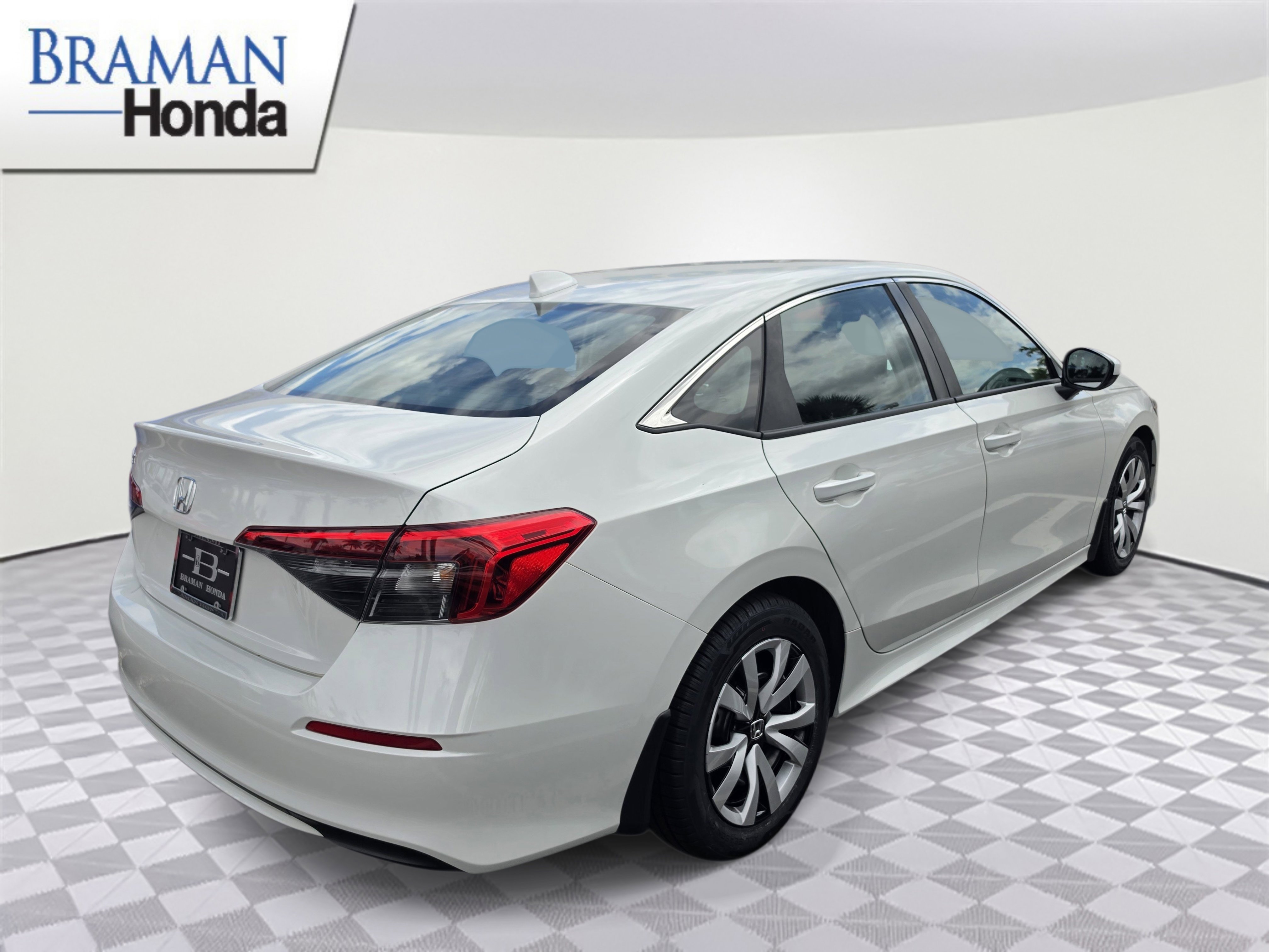 Certified 2024 Honda Civic LX image 3