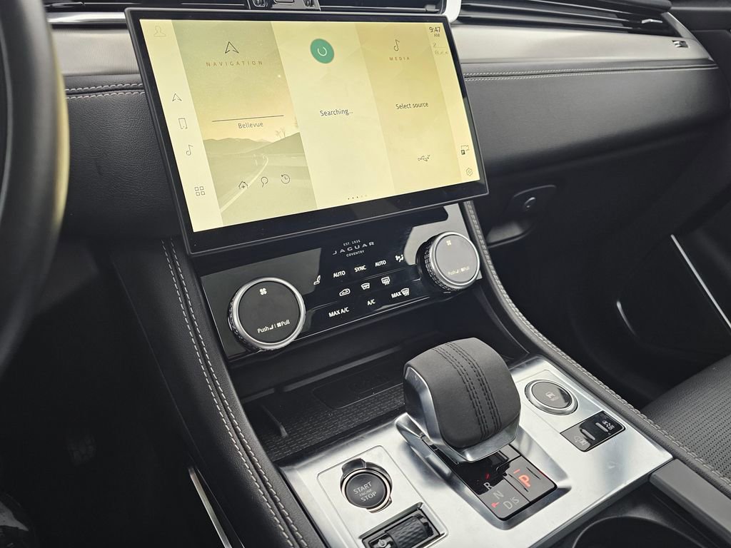 Used 2024 Jaguar F-PACE R-Dynamic S image 28