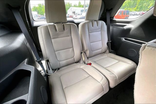 Used 2011 Ford Explorer XLT w/ 202A Rapid Spec Order Code FWD image 30