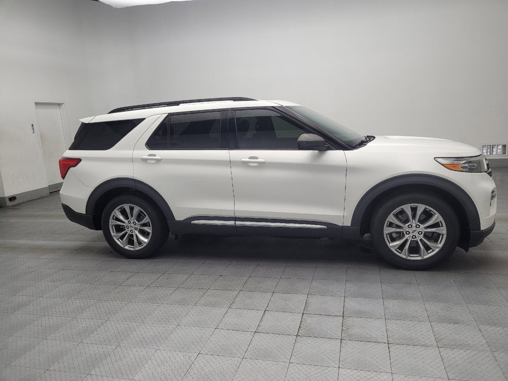 Used 2020 Ford Explorer XLT w/ Equipment Group 202A image 11