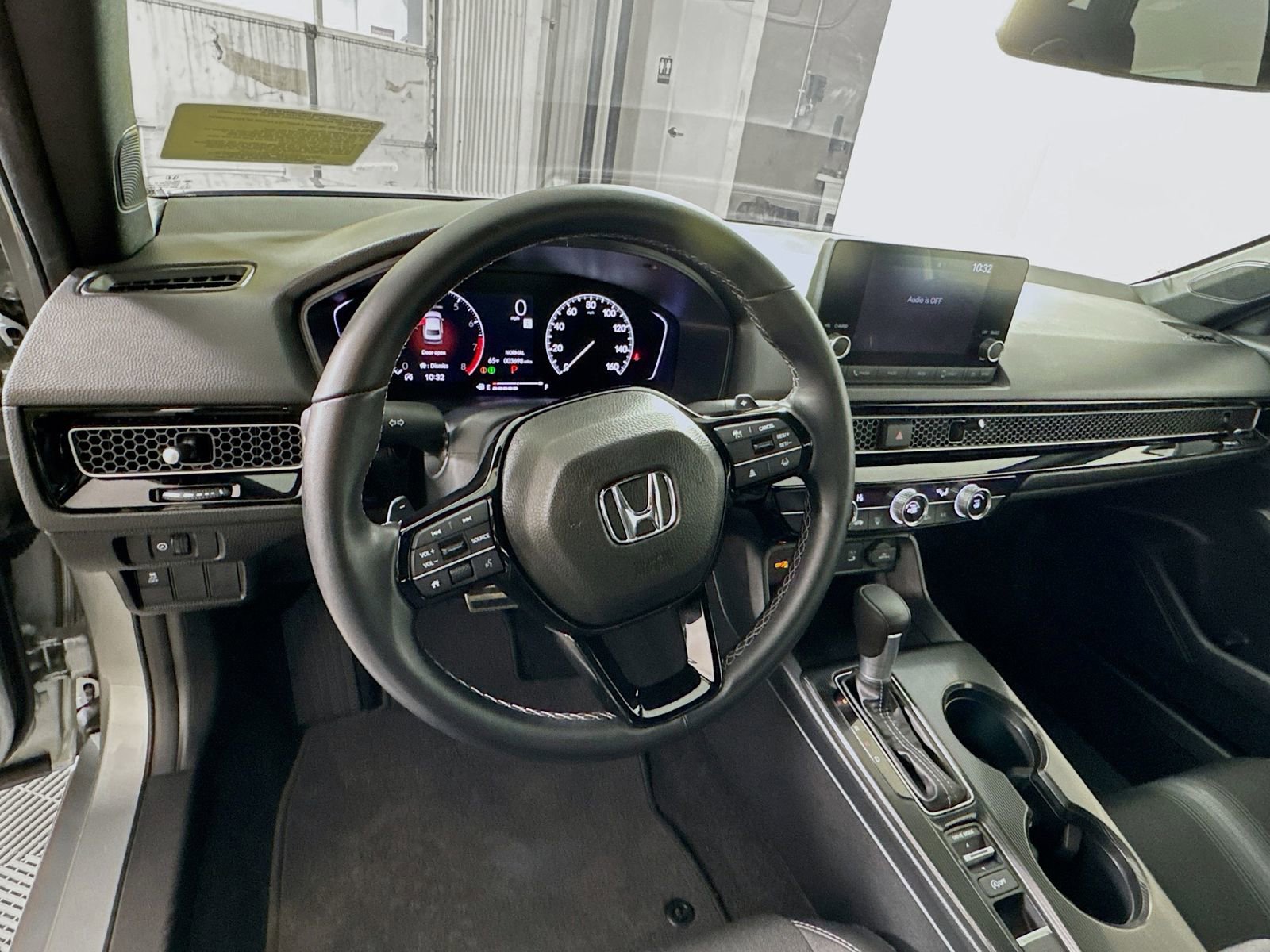 Used 2025 Honda Civic Sport image 9