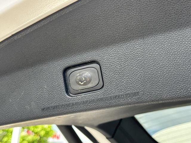 Used 2017 Ford Explorer Platinum AWD/4WD image 24